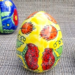 Ceramic egg